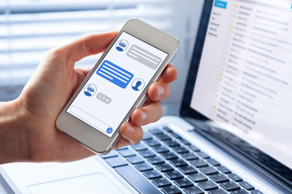Atendimento ao cliente: vale a pena investir nos chatbots?
