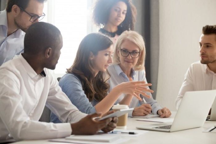 Leia mais sobre o artigo Feedback: 6 práticas incríveis para melhorar sua comunicação