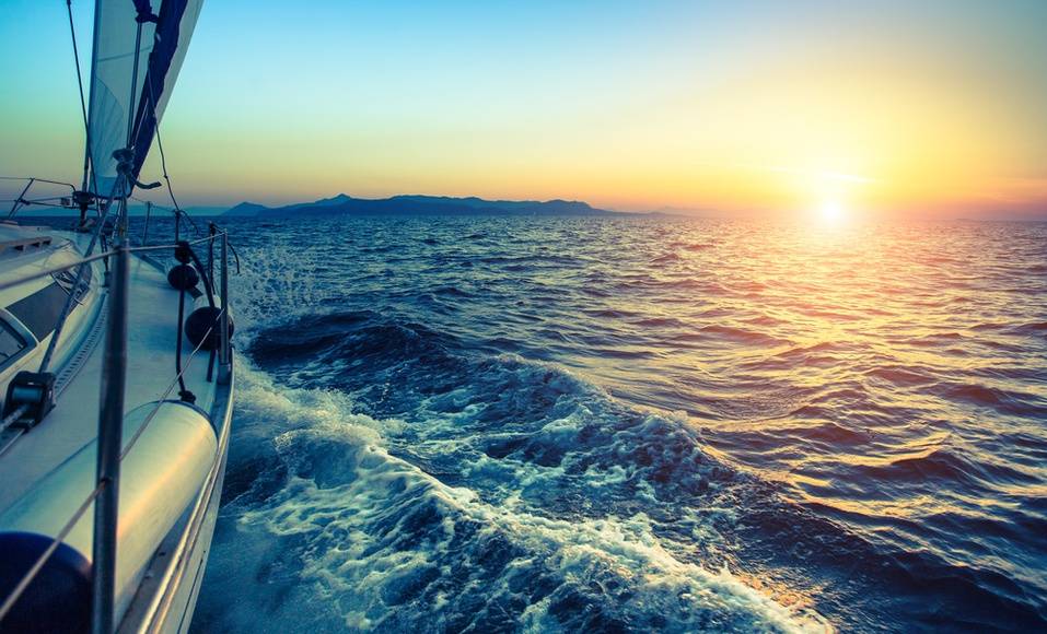 Oceano Azul: o que é e como adotar essa estratégia?