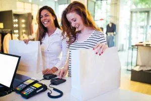 Descubra como reter os clientes com 5 ações práticas!