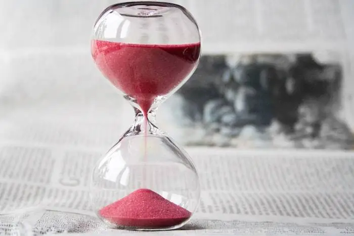 O método pomodoro tem diversos benefícios tais como aumento da produtividade e maior descanço físico e mental